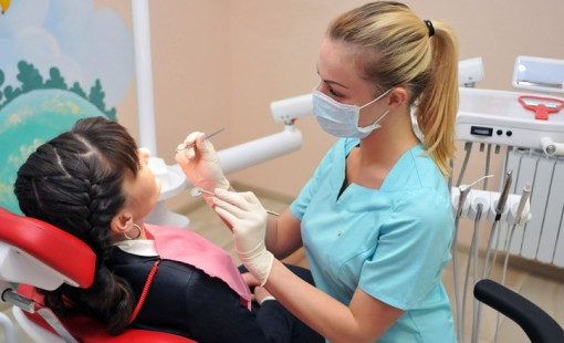 Записаться к зубному врачу по телефону стоматологии Улыбка
